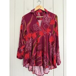 Free People Tunic Top XS Field of Flowers Button Up Collar Boho Long Sleeves Red